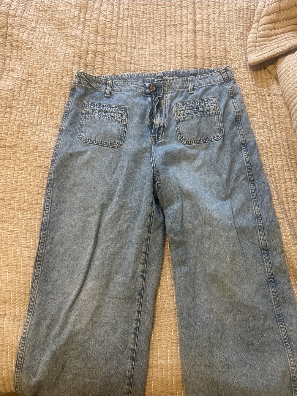 Old Navy Medium Blue Straight-Leg Women's Jeans